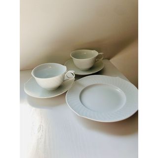 MEISSEN - 未使用 マイセン自然主義 花 蝶 虫5つ花 ケシプレート MEISSEN - 未使用 マイセン自然主義 花 蝶 虫5つ花 ケシプレート