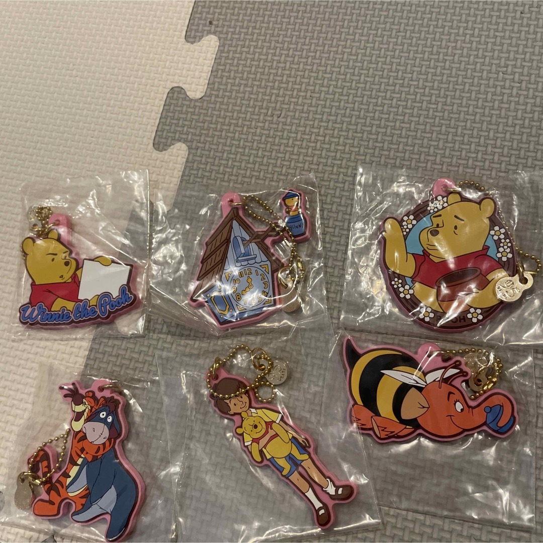 Disney(ディズニー)のプーさん 一番くじ ディズニー ラバーチャームコレクション G賞 キーホルダー エンタメ/ホビーのおもちゃ/ぬいぐるみ(キャラクターグッズ)の商品写真