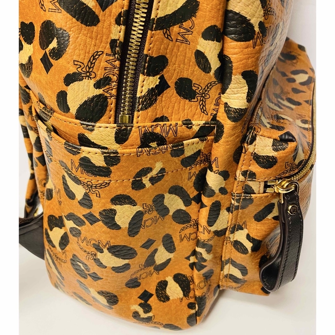 MCM - 未使用 MCM MWK CO001 バックパック 限定 ヒョウ柄 正規 MCM - 未使用 MCM MWK CO001 バックパック 限定 ヒョウ柄 正規