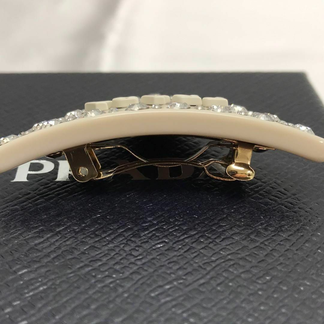 PRADA - ☆未使用品☆PRADA ロゴ バレッタ クリスタル ヘア PRADA - ☆未使用品☆PRADA ロゴ バレッタ クリスタル ヘア