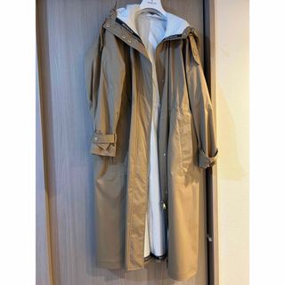 MONCLER - 〈新品タグ付き〉モンクレール バックフリル フレア MONCLER - 〈新品タグ付き〉モンクレール バックフリル フレア