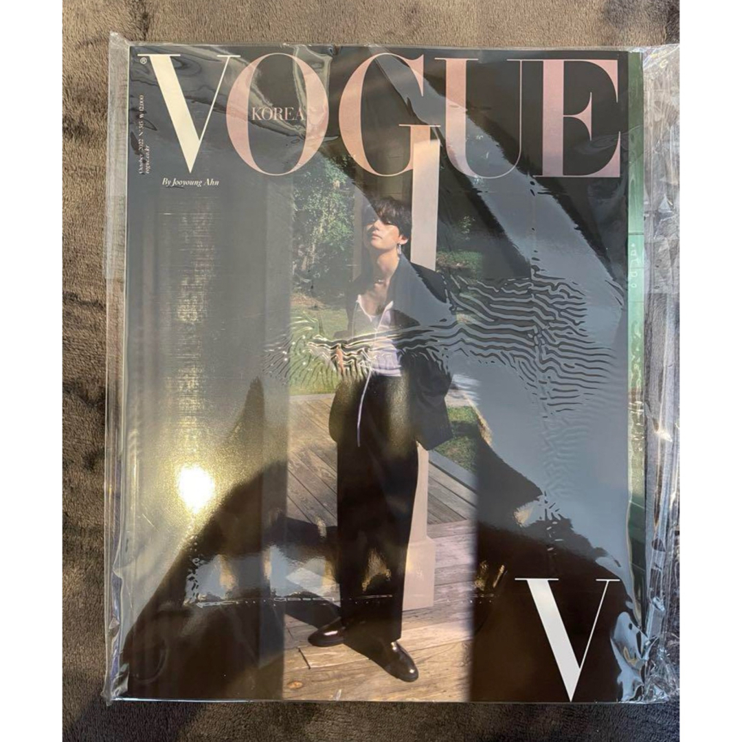 防弾少年団(BTS)(ボウダンショウネンダン)のVOGUE V エンタメ/ホビーのCD(K-POP/アジア)の商品写真