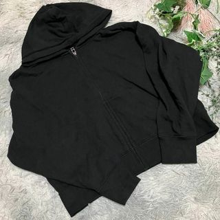 ユニクロ(UNIQLO)の【UNIQLO】ブラック スウェットフルジップ フード付きパーカー　XL(パーカー)