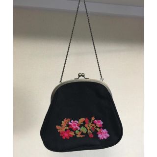 ビュルデサボン(bulle de savon)のケベル 高山植物刺繍がま口バッグ(ハンドバッグ)