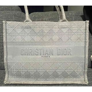 Christian Dior(トートバッグ ・ グレー/灰色系)のフリマ Christian Dior(トートバッグ ・ グレー/灰色系)のフリマ