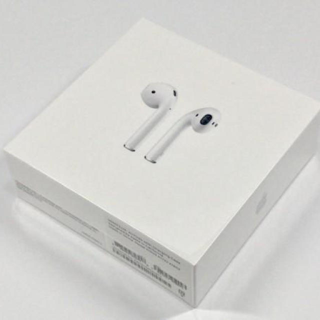 【4/2 アップルストア購入】Apple AirPods エアーポッズ 未開封 スマホ/家電/カメラのオーディオ機器(ヘッドフォン/イヤフォン)の商品写真