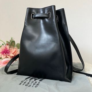 ISSEY MIYAKE(リュック/バックパック)のフリマアイテム一覧 ISSEY MIYAKE(リュック/バックパック)のフリマアイテム一覧