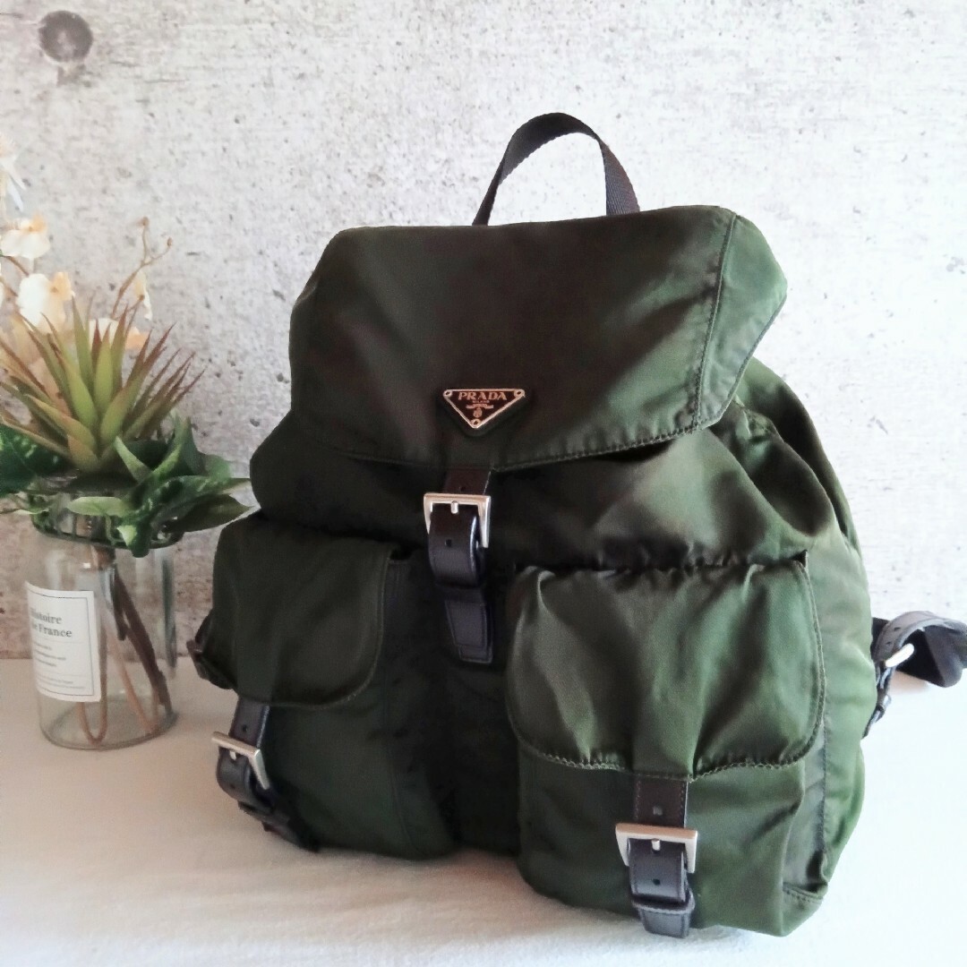 PRADA - 良品 プラダ オリーブ ナイロン 巾着 リュック 軽量 鞄 PRADA - 良品 プラダ オリーブ ナイロン 巾着 リュック 軽量 鞄