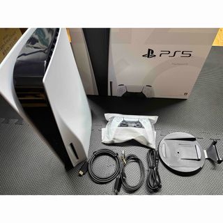 PlayStation - PS one 液晶モニター付き 中古 FFコレクション PlayStation - PS one 液晶モニター付き 中古 FFコレクション