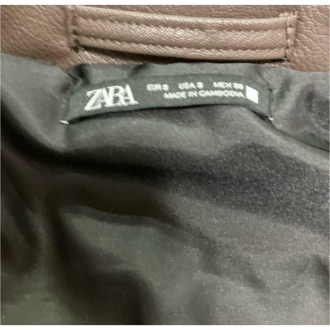 ZARA - 送料無料 新品 ZARA ポケット付きフェイクレザー ZARA - 送料無料 新品 ZARA ポケット付きフェイクレザー
