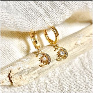 GUCCI - 極美品 GUCCI グッチ ピアス GG インターロッキング GUCCI - 極美品 GUCCI グッチ ピアス GG インターロッキング