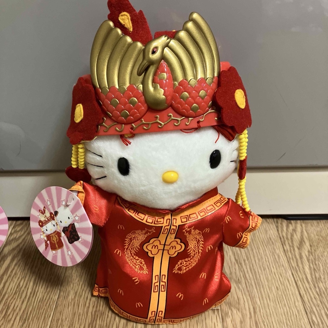 ハローキティ - 平成レトロキティ チャイニーズ結婚式ぬいぐるみ ハローキティ - 平成レトロキティ チャイニーズ結婚式ぬいぐるみ
