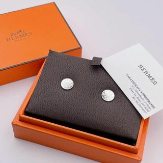 HERMES - 未使用品HERMES新作ピアスノワールゴールドシェーヌ HERMES - 未使用品HERMES新作ピアスノワールゴールドシェーヌ