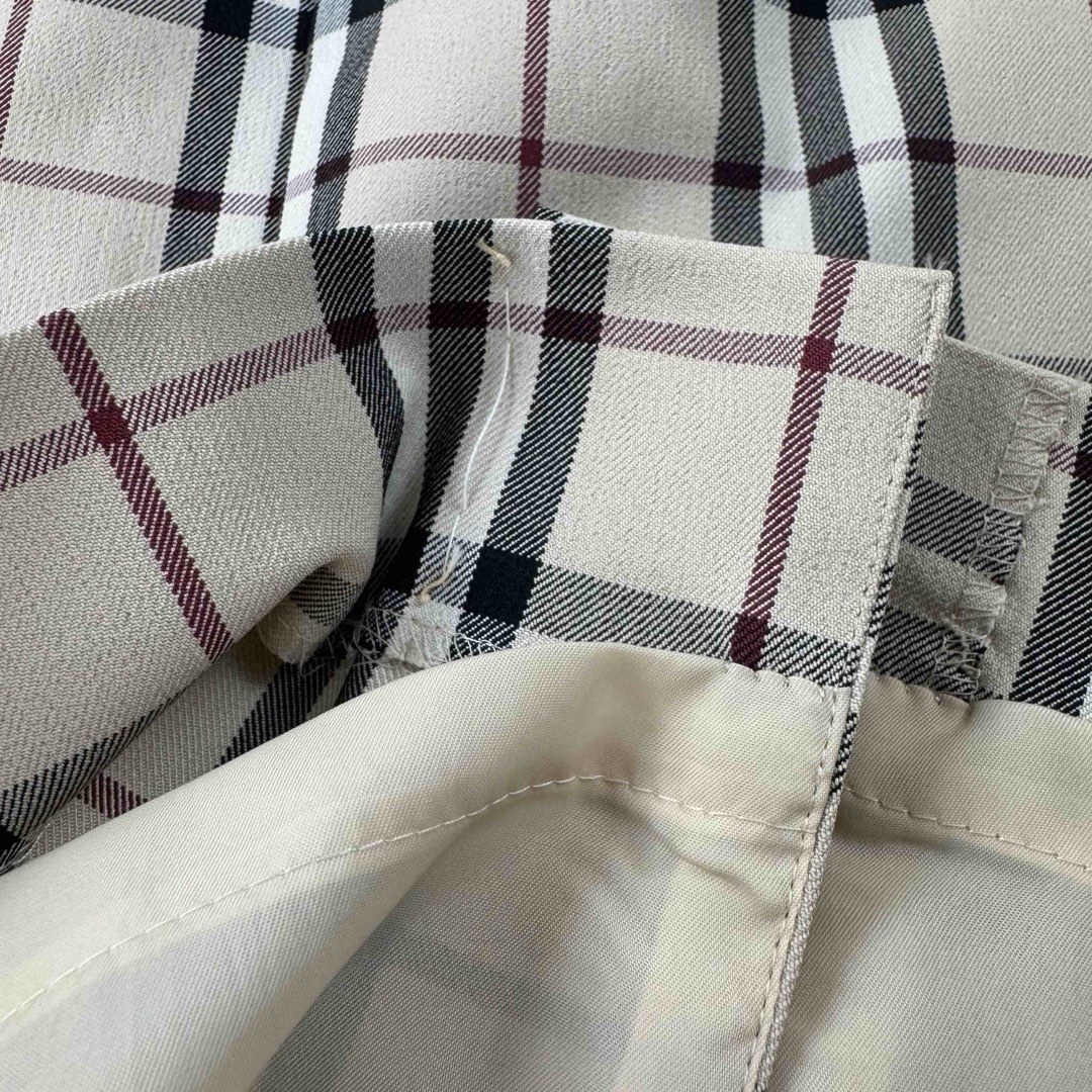 BURBERRY - 未使用タグ付✨バーバリー ストレッチ タイト BURBERRY - 未使用タグ付✨バーバリー ストレッチ タイト