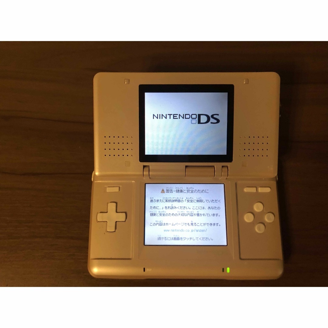 ニンテンドーDS ミュウエディション 本体 ポケモンセンター 限定 ニンテンドーDS ミュウエディション 本体 ポケモンセンター 限定