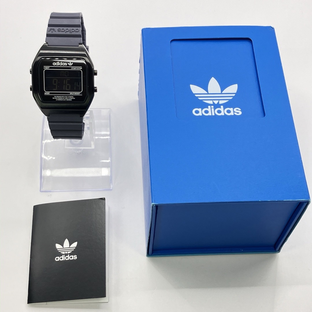 adidas - 美品 アディダス デジタル腕時計 AOST22077 メンズ adidas - 美品 アディダス デジタル腕時計 AOST22077 メンズ
