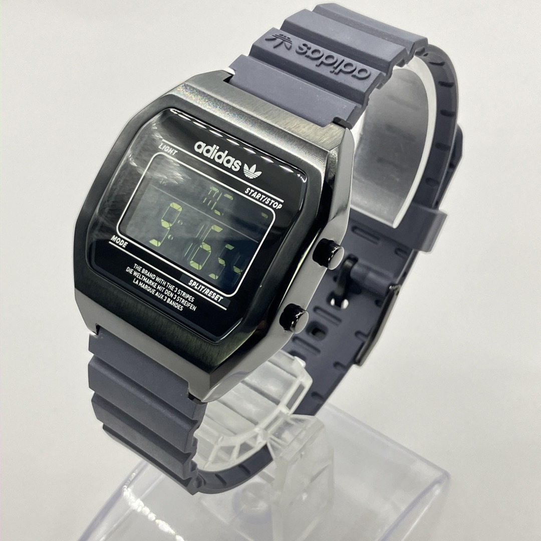 adidas - 美品 アディダス デジタル腕時計 AOST22077 メンズ adidas - 美品 アディダス デジタル腕時計 AOST22077 メンズ