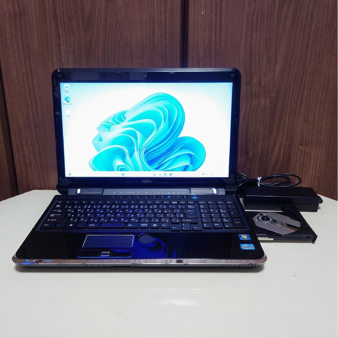 富士通 - FUJITSU Blu-Ray Corei7 メモリ16GB SSD512GBの通販 by 富士通 - FUJITSU Blu-Ray Corei7 メモリ16GB SSD512GBの通販 by