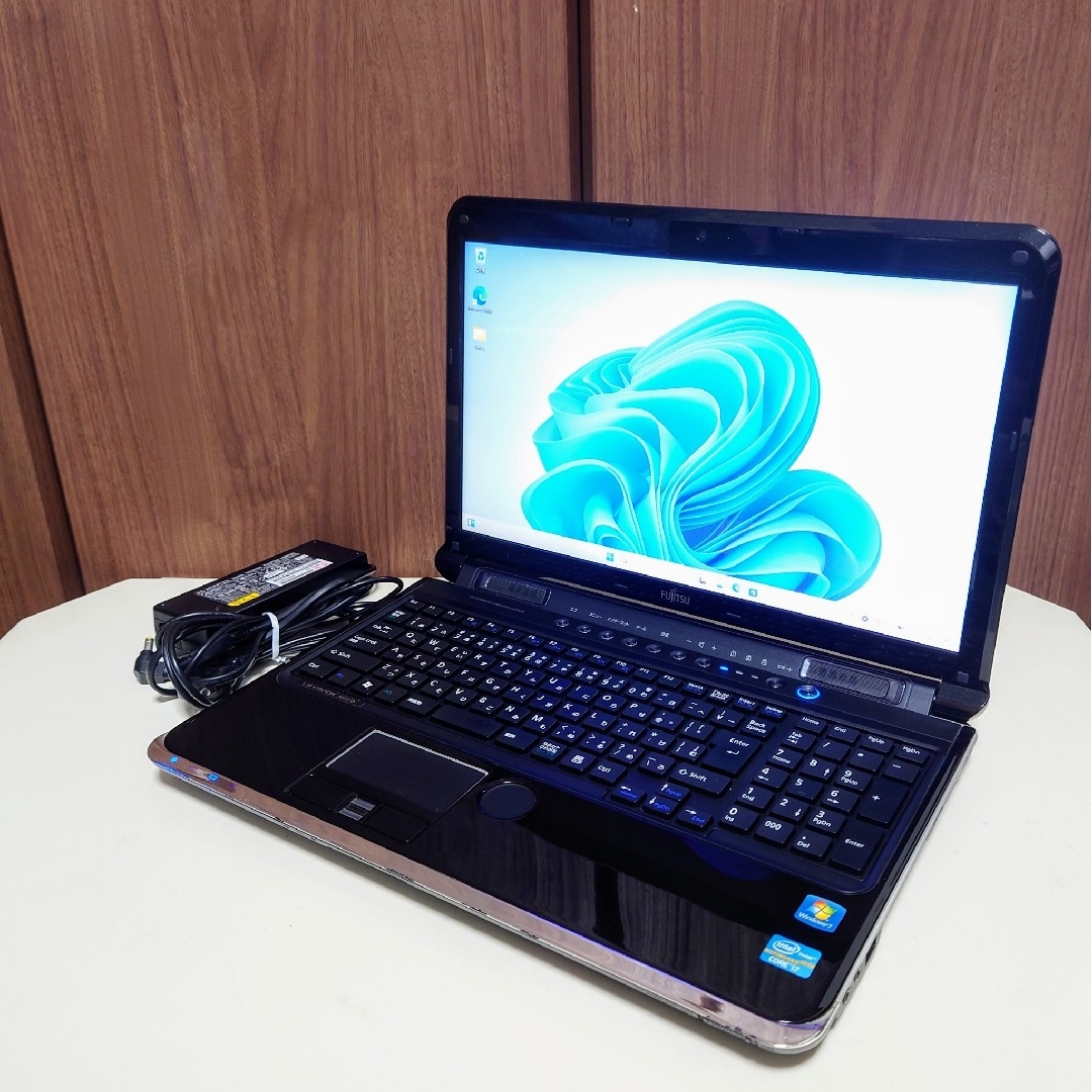 富士通 - FUJITSU Blu-Ray Corei7 メモリ16GB SSD512GBの通販 by 富士通 - FUJITSU Blu-Ray Corei7 メモリ16GB SSD512GBの通販 by