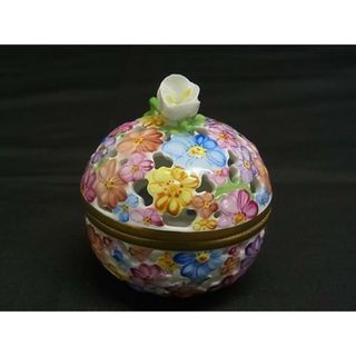Herend(ブルー・ネイビー/青色系)のフリマアイテム一覧 Herend(ブルー・ネイビー/青色系)のフリマアイテム一覧