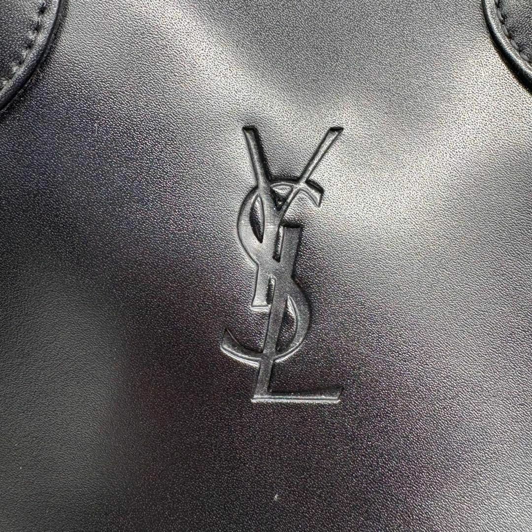 Yves Saint Laurent - Yves Saint Laurent ハンドバッグ Yves Saint Laurent - Yves Saint Laurent ハンドバッグ
