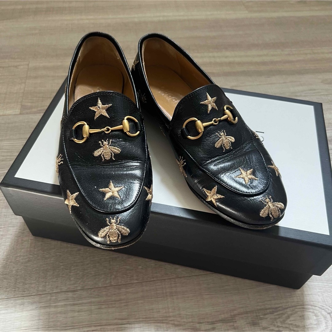 GUCCI - グッチ レザー ホースビット スター bee ローファーの GUCCI - グッチ レザー ホースビット スター bee ローファーの