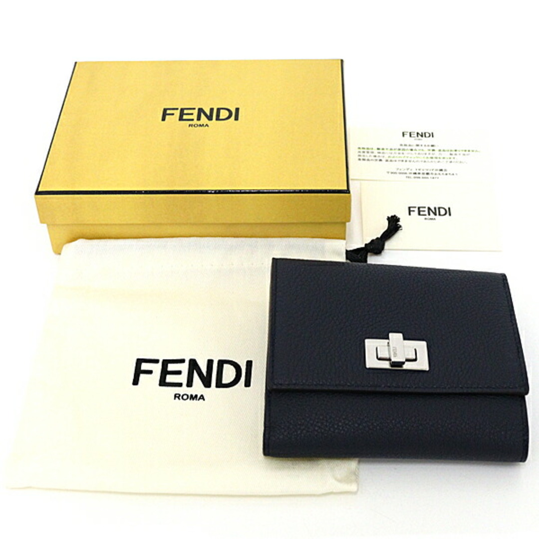 FENDI - フェンディ FENDI ピーカブー 財布 二つ折り財布 小銭 FENDI - フェンディ FENDI ピーカブー 財布 二つ折り財布 小銭