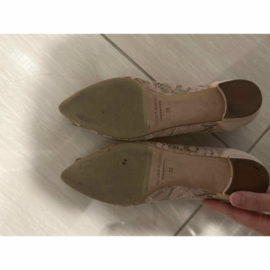 MANOLO BLAHNIK - マノロブラニク ハンギシ 36 レースベージュの MANOLO BLAHNIK - マノロブラニク ハンギシ 36 レースベージュの