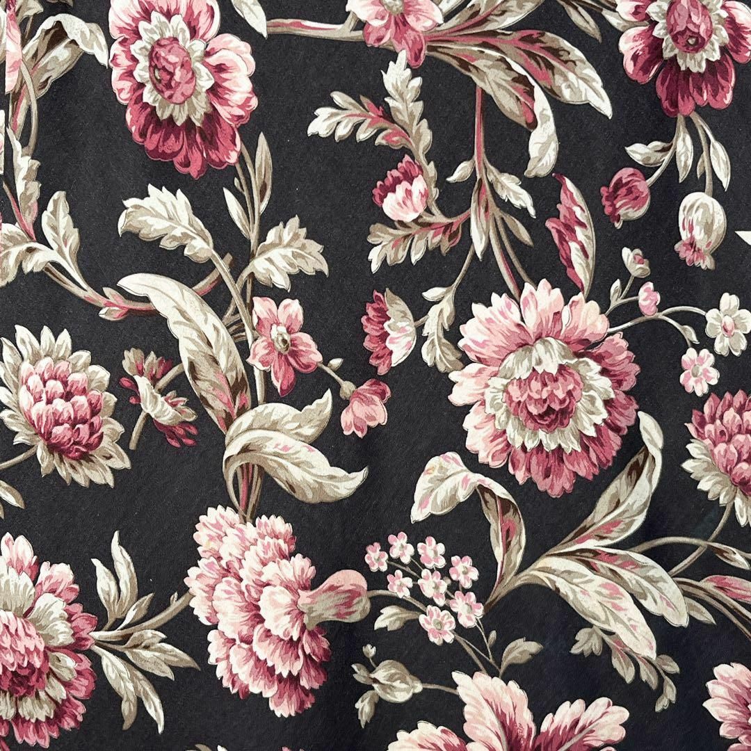 LAURA ASHLEY - 好配色☆LAURA ASHLEY フラワー柄 ロング LAURA ASHLEY - 好配色☆LAURA ASHLEY フラワー柄 ロング