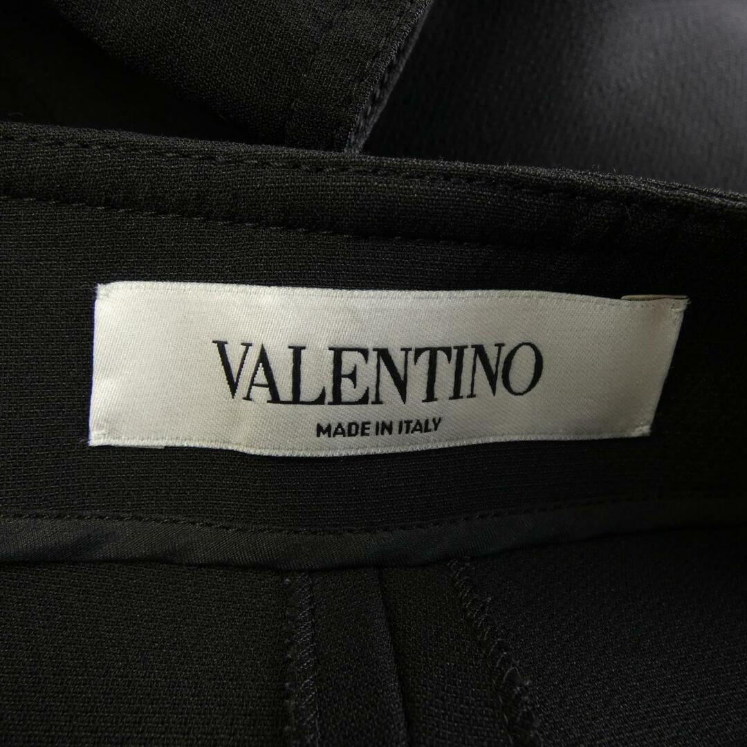 VALENTINO - ヴァレンティノ VALENTINO ショートパンツの通販 by VALENTINO - ヴァレンティノ VALENTINO ショートパンツの通販 by