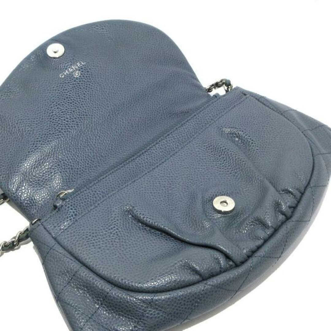 CHANEL - CHANEL(シャネル) 財布 ハーフムーン ブルーグレー CHANEL - CHANEL(シャネル) 財布 ハーフムーン ブルーグレー