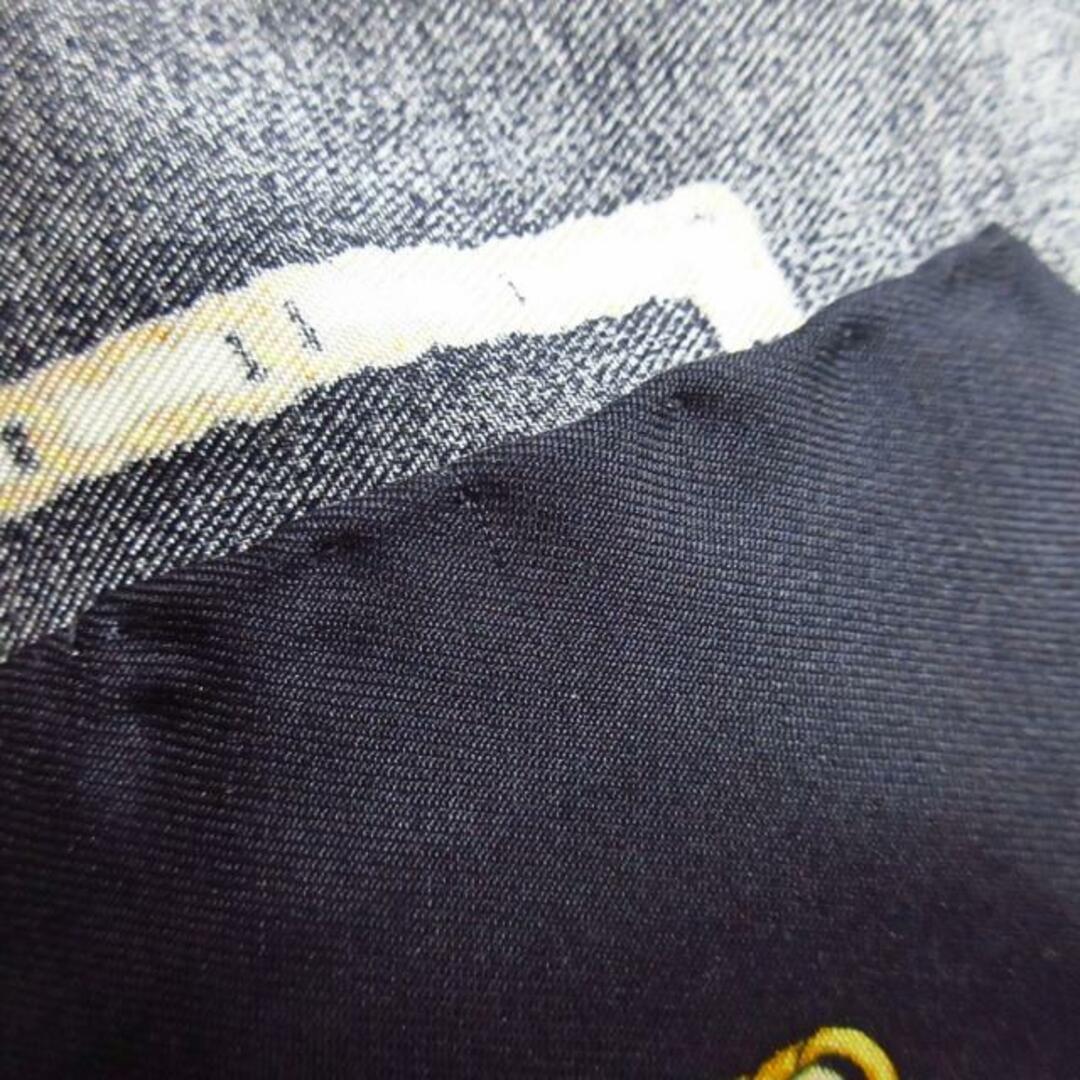 CHANEL - CHANEL(シャネル) スカーフ美品 ロゴ/チェーン 黒×白 CHANEL - CHANEL(シャネル) スカーフ美品 ロゴ/チェーン 黒×白
