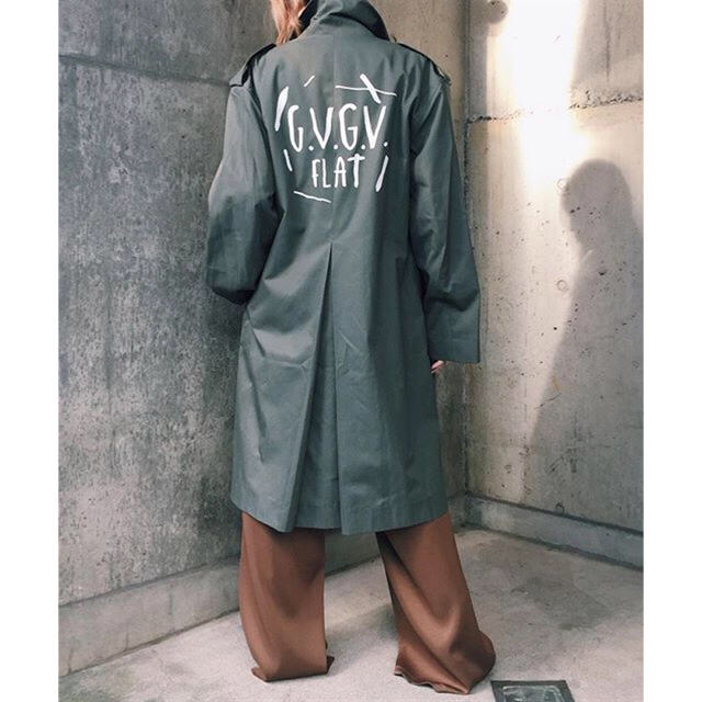 高級素材使用ブランド G.V.G.V. flat バックロゴ コート
