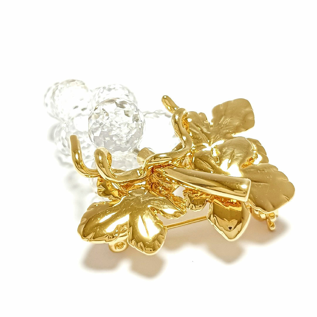 SWAROVSKI - スワロフスキー♥ブローチ ぶどう ブドウ 葡萄 SWAROVSKI - スワロフスキー♥ブローチ ぶどう ブドウ 葡萄