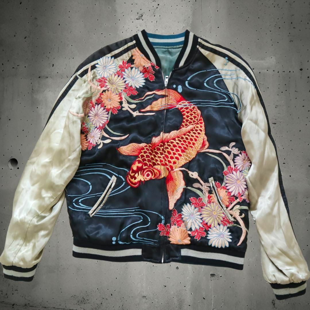 花旅楽団 SCRIPT 刺繍スカジャン リバーシブル 菊と緋鯉 和柄 花旅楽団 SCRIPT 刺繍スカジャン リバーシブル 菊と緋鯉 和柄