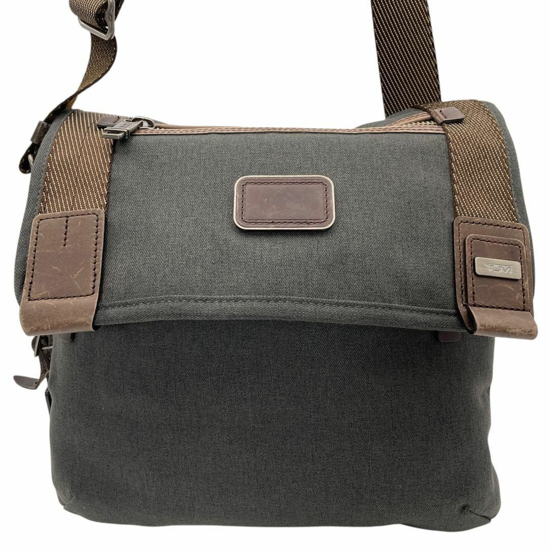 TUMI - 美品! TUMI Alpha Bravo ショルダーバッグ サコッシュ TUMI - 美品! TUMI Alpha Bravo ショルダーバッグ サコッシュ