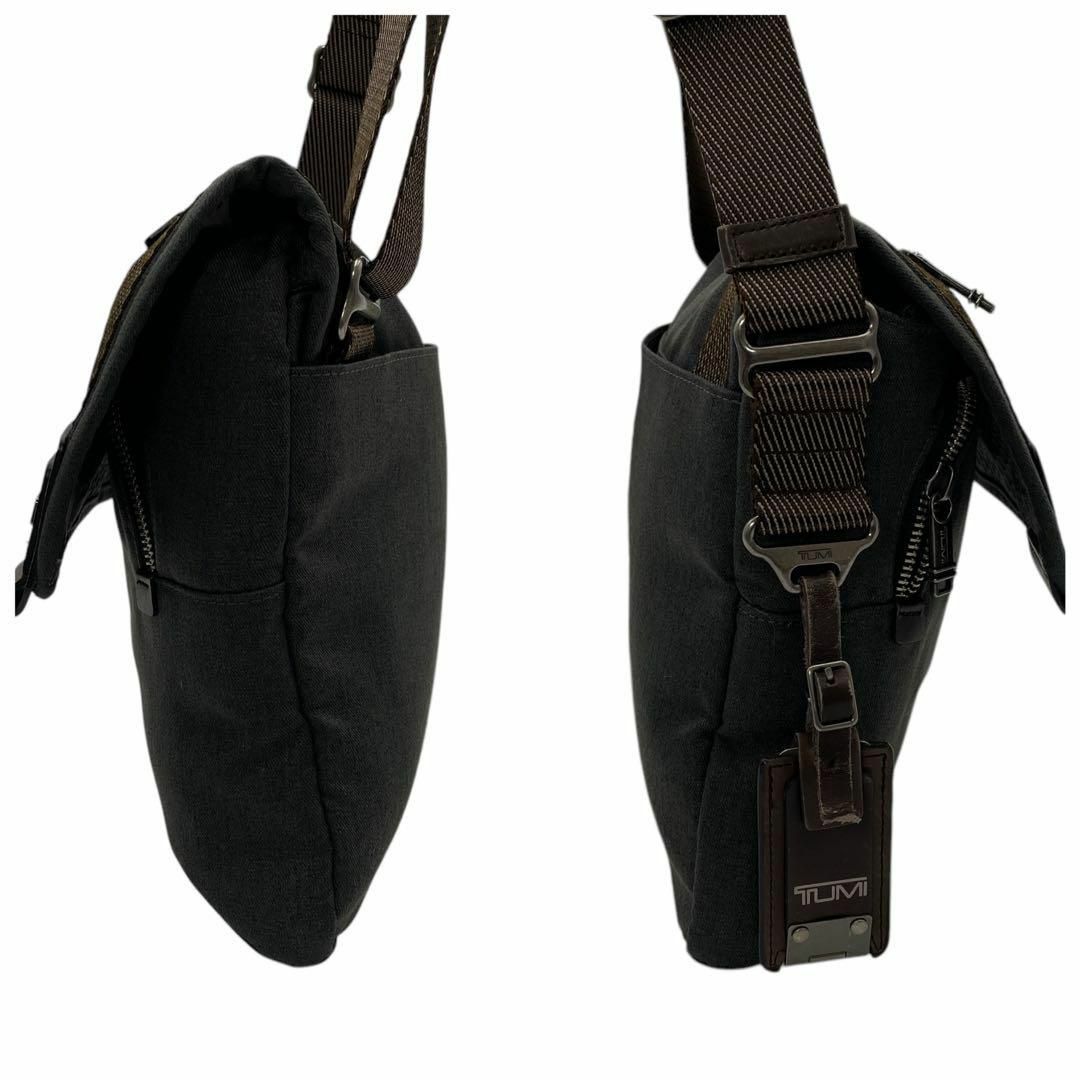 TUMI - 美品! TUMI Alpha Bravo ショルダーバッグ サコッシュ TUMI - 美品! TUMI Alpha Bravo ショルダーバッグ サコッシュ