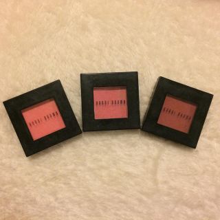 ボビイブラウン(BOBBI BROWN)のトンちゃん様専用ボビーブラウンチーク3色セット(チーク)