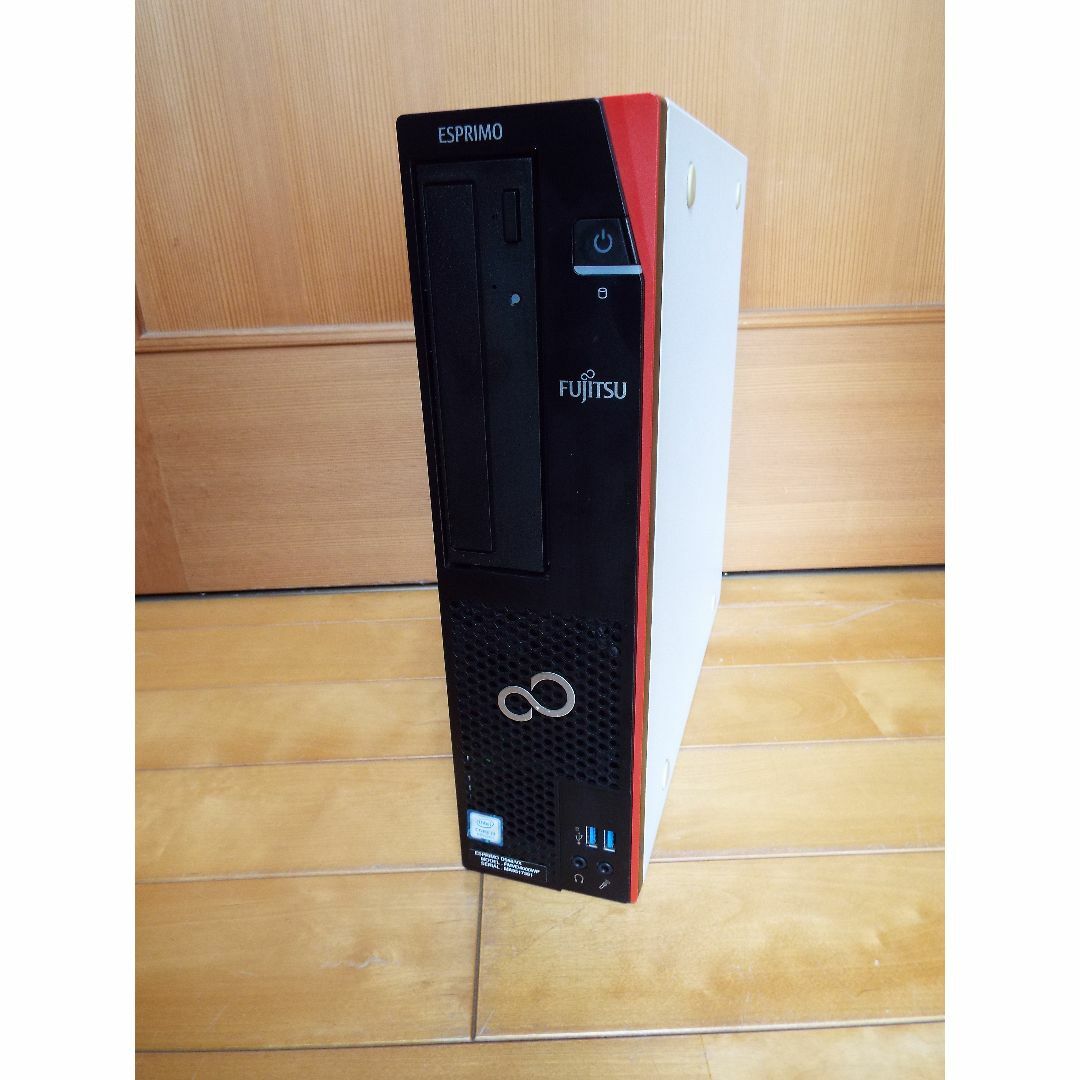 デスクトップ型PC ESPRIMO D588/VX  i3-8100 8G SSD256GB+HDD