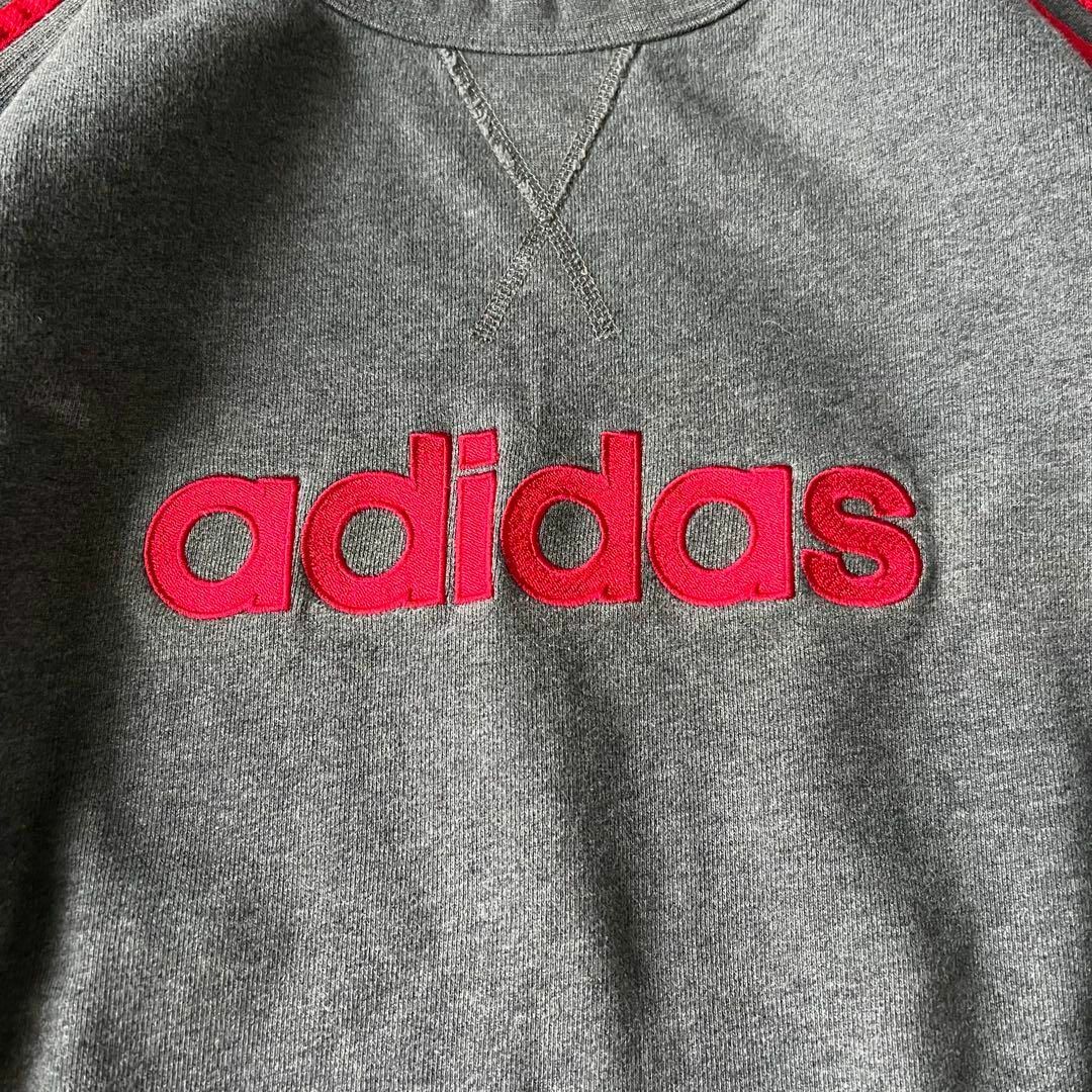 adidas - 【センター刺繍ロゴ、アームライン】adidasスウェット adidas - 【センター刺繍ロゴ、アームライン】adidasスウェット