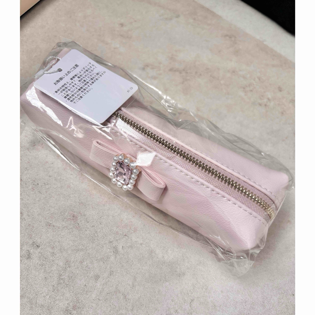 Maison de FLEUR - メゾンドフルール ポーチ ペンケースの通販 Maison de FLEUR - メゾンドフルール ポーチ ペンケースの通販