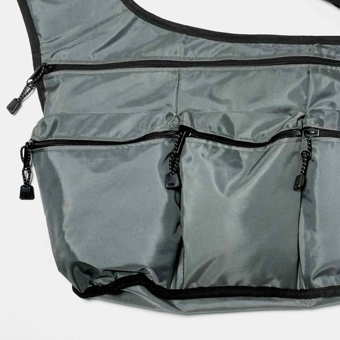 GAP - 00s OLD GAP オールドギャップ ナイロン ボディバッグ Y2K GAP - 00s OLD GAP オールドギャップ ナイロン ボディバッグ Y2K