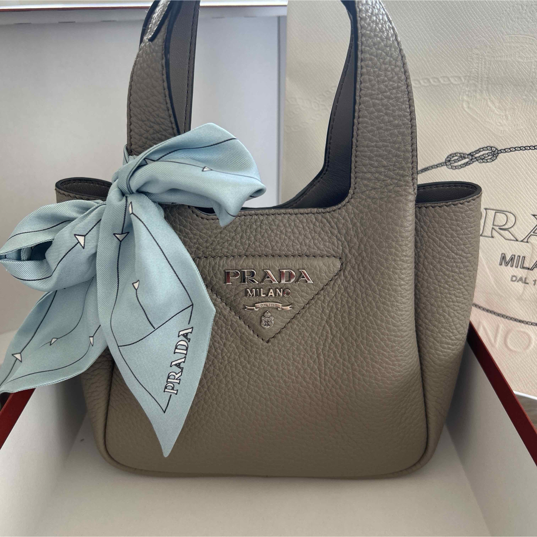 PRADA - 【極美品】プラダ PRADA レディース ソフトレザー PRADA - 【極美品】プラダ PRADA レディース ソフトレザー