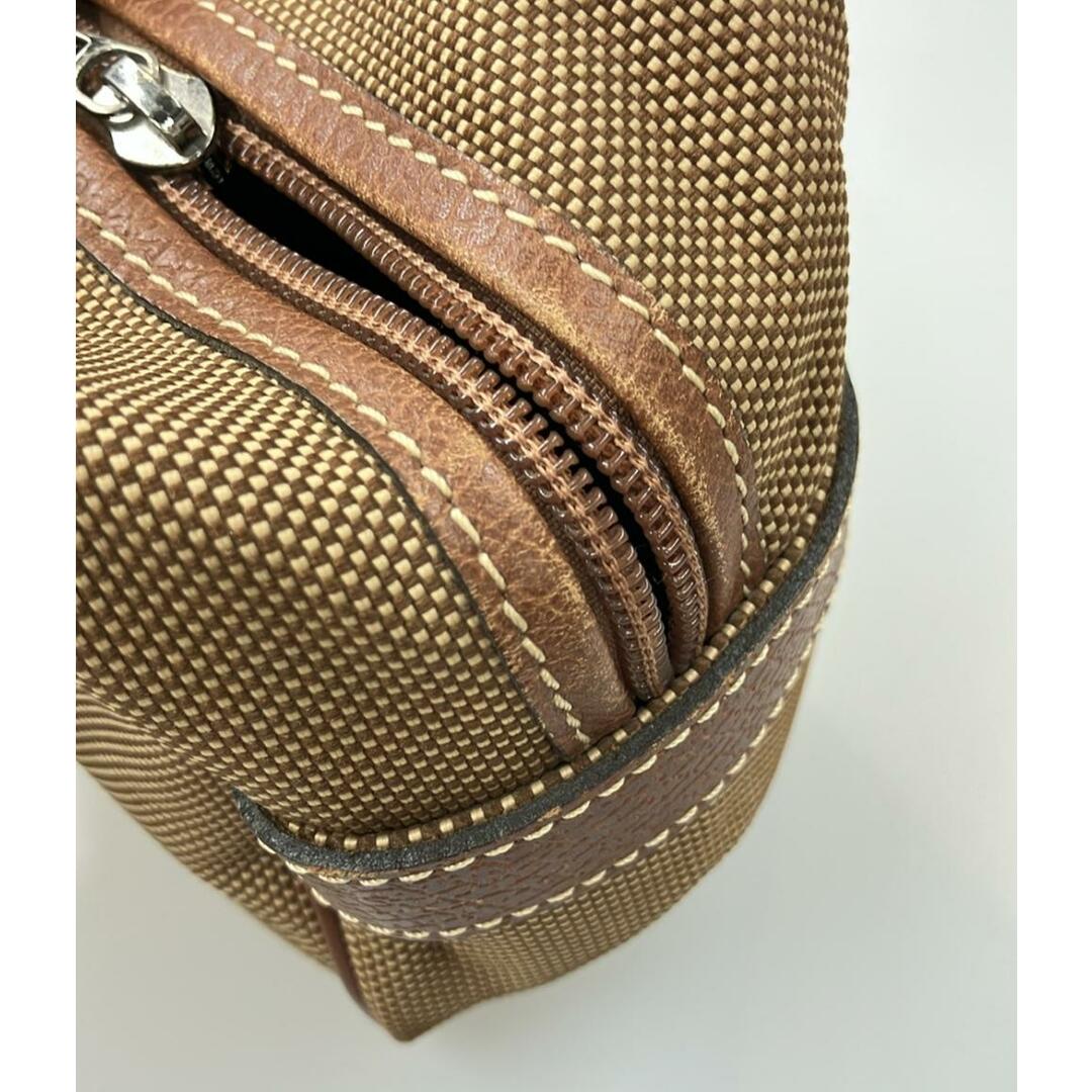 LONGCHAMP - ロンシャン Longchamp ナイロンクラッチバッグ LONGCHAMP - ロンシャン Longchamp ナイロンクラッチバッグ