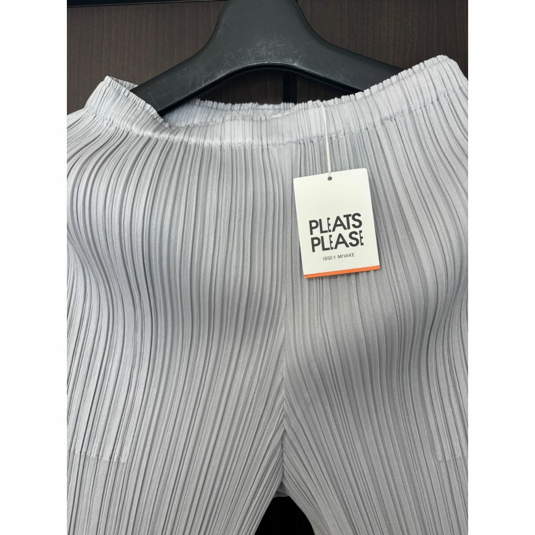 PLEATS PLEASE ISSEY MIYAKE - PLEATS PLEASE ISSEY MIYAKE PLEATS PLEASE ISSEY MIYAKE - PLEATS PLEASE ISSEY MIYAKE