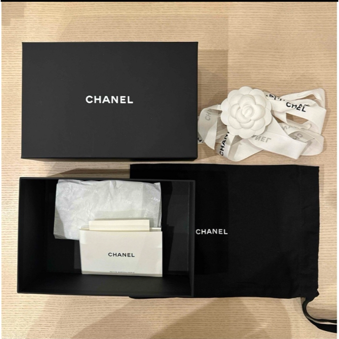 CHANEL - ラスト1 美品CHANEL バック 空箱セットの通販 by べて CHANEL - ラスト1 美品CHANEL バック 空箱セットの通販 by べて