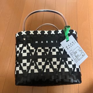 MARNI(かごバッグ/ストローバッグ)のフリマアイテム一覧 MARNI(かごバッグ/ストローバッグ)のフリマアイテム一覧