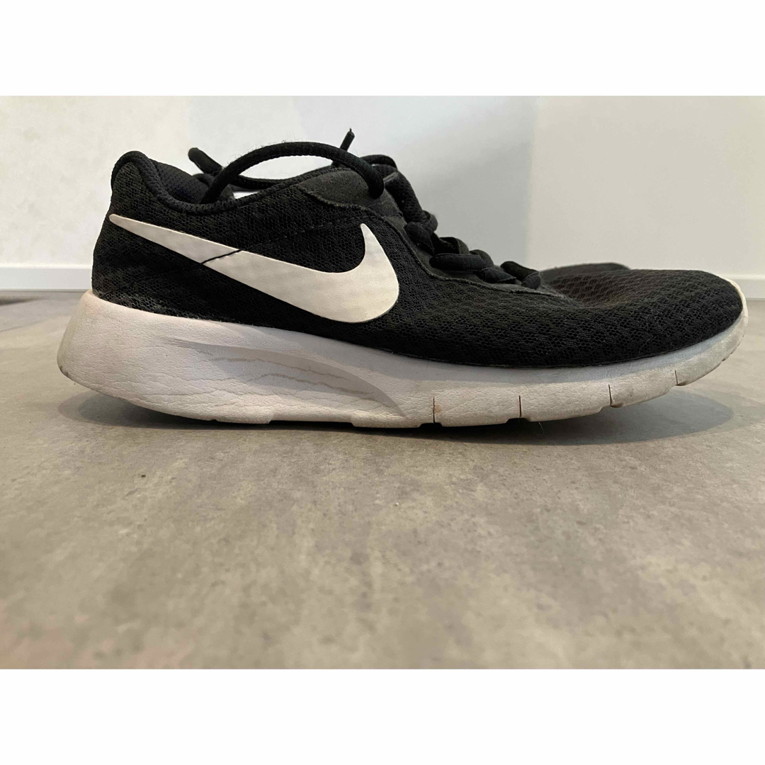 NIKE - NIKE スニーカー タンジュン TANJUN ブラック 23.5の通販 NIKE - NIKE スニーカー タンジュン TANJUN ブラック 23.5の通販