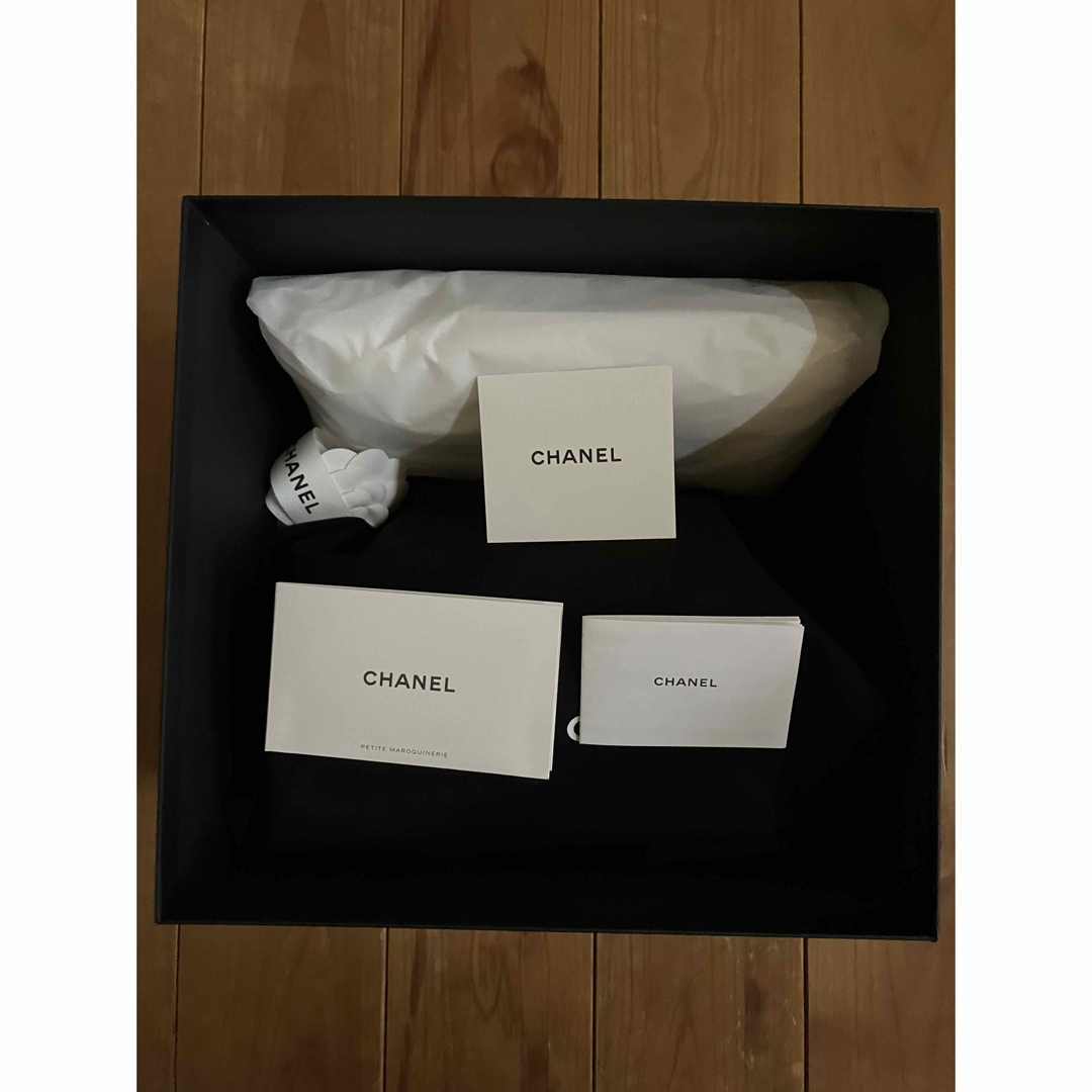 CHANEL - シャネル2025ミニボストンバッグ新品未使用バッグの CHANEL - シャネル2025ミニボストンバッグ新品未使用バッグの