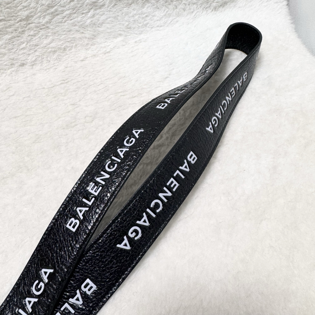 BALENCIAGA - バレンシアガ ネック ストラップ レザー ネック BALENCIAGA - バレンシアガ ネック ストラップ レザー ネック